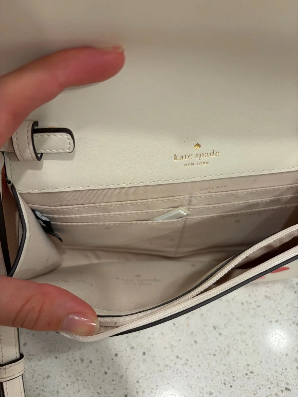 🍓Kate Spade New York Strawberry Vine Perry Leather Crossbody Bag NWOT